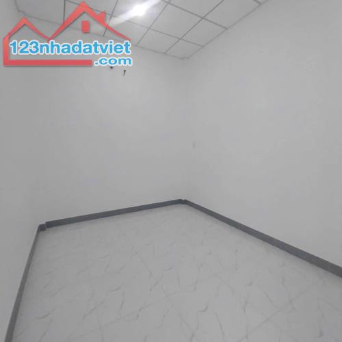 Chủ Ngộp Cần Bán Nhà Ở Hóc Môn, Giá 850triệu, DT100m2, SHR - 4