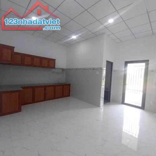 Chủ Ngộp Cần Bán Nhà Ở Hóc Môn, Giá 850triệu, DT100m2, SHR - 5