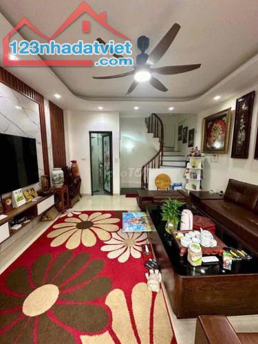 🚗 ĐẠI CÁT – Ô TÔ TRÁNH – GARA – NHÀ MỚI ĐẸP – 36M² – 5 TẦNG – MT 4.5M – 6.5 TỶ