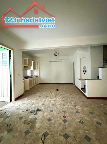 Bán nhà phố Đào Tấn Ba Đình 183m 4 tầng mặt tiền 11.5m 81.5 tỷ.Kinh doanh, ô tô tránh - 1