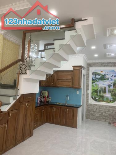 Cần bán gấp nhà Đinh Đức Thiện, Bình Chánh, 60m2, Giá Hot 1,8 Tỷ - 1