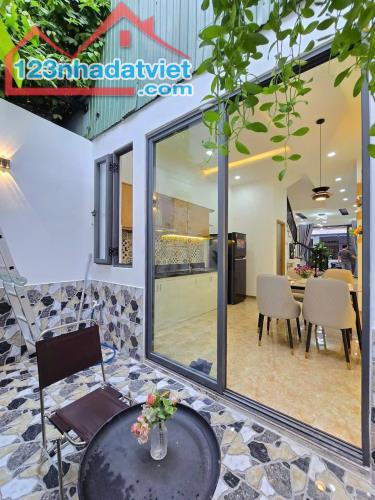 Bán Nhà 3 tầng, 3 mê kiệt 561 Hoàng Diệu, Kiệt 3 m đối diện Chợ Mới, cách đường 60m - 4