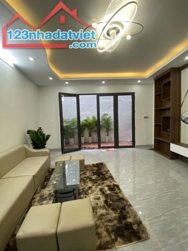 BÁN NHÀ TAM TRINH HAI BÀ TRƯNG, 70M2 5 TẦNG CHỈ HƠN 7 TỶ - 2