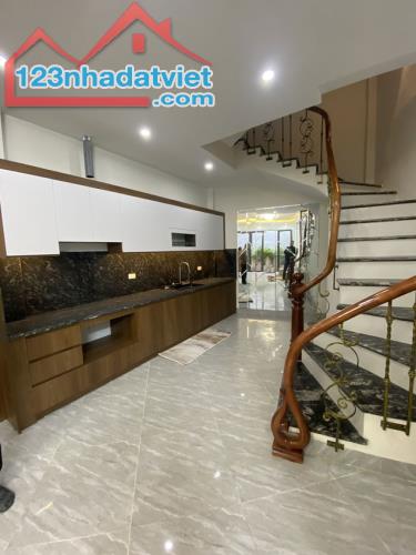 BÁN NHÀ TAM TRINH HAI BÀ TRƯNG, 70M2 5 TẦNG CHỈ HƠN 7 TỶ - 3