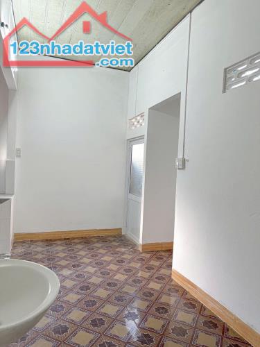 Cần Tiền bán nhanh Căn nhà ở Phan Văn Khải  Tân Phú Trung 116m2 Sổ Hồng riêng 600triêu - 3
