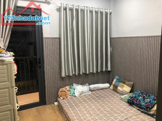 QUẬN 10 – LÔ GÓC HẺM XE HƠI – NHÀ MỚI  – VỪA Ở VỪA KINH DOANH- CHỈ NHỈNH 3 TỶ - 2