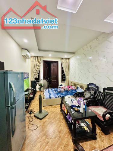 HIẾM –VỊ TRÍ VÀNG TRƯƠNG ĐỊNH – KINH DOANH SẦM UẤT – OTO– NGÕ THÔNG– 13.2 TỶ - 4
