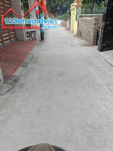 Bán đất Liên Mạc, 37m2, mặt tiền 3,5m, phân lô, ô tô,  nhỉnh 3tỷ. - 1