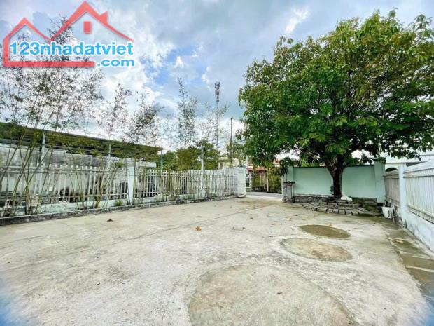 SIÊU PHẨM🔥 NHÀ VƯỜN 256m2 NẰM Ở TÂN THÔNG HỘI CẮT LỖ SÂU 755 TRIỆU SỔ SẴN