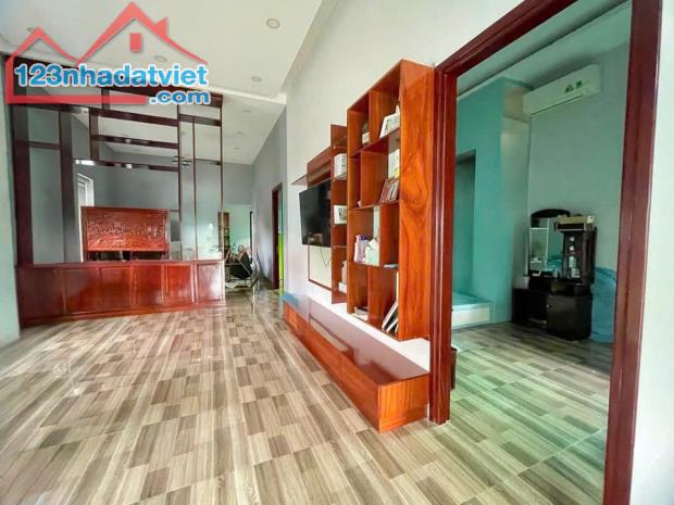 SIÊU PHẨM🔥 NHÀ VƯỜN 256m2 NẰM Ở TÂN THÔNG HỘI CẮT LỖ SÂU 755 TRIỆU SỔ SẴN - 4