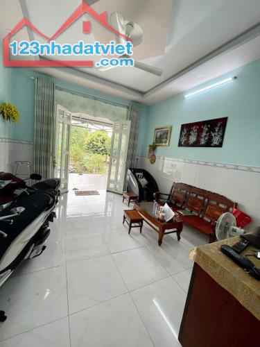 Chủ thở oxy, cần bán gấp nhà hẻm xe hơi C4, giảm  2 tỷ,150m, Bình Hưng Hòa A,chỉ 5.x tỷ. - 2