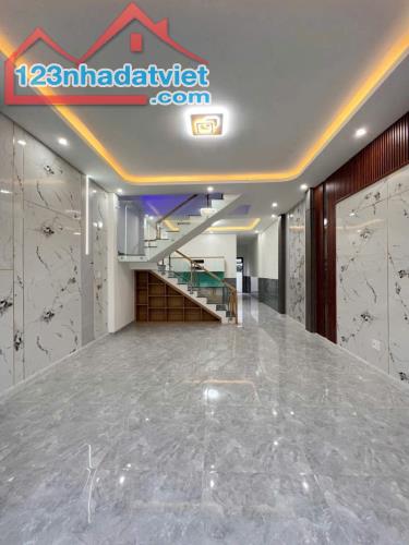 NHÀ XỊN GIÁ TỐT SỔ SẴN CHỈ 700TR SỞ HỮU NGAY NHÀ CẠNH TRUNG TÂM TP BIÊN HÒA - 1