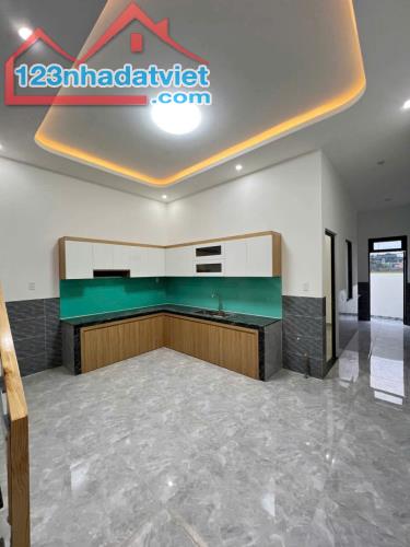 NHÀ XỊN GIÁ TỐT SỔ SẴN CHỈ 700TR SỞ HỮU NGAY NHÀ CẠNH TRUNG TÂM TP BIÊN HÒA - 2