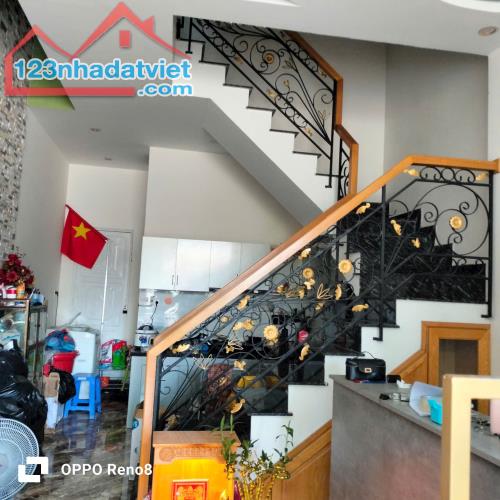 MỘT CĂN DUY NHẤT NHÀ 3 TẦNG 2 MT TÔ HIỆU