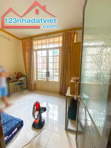 HOT! Nhà 2 lầu hẻm xe hơi 1027 Huỳnh Tấn Phát, Phú Thuận, Quận 7 - 3