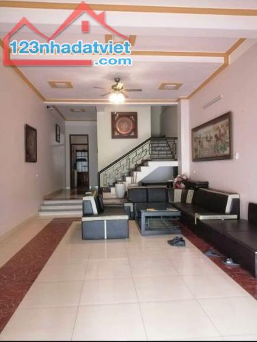 Bán nhà 5 tầng tại Phạm Du, Liên Bảo giá 8 tỷ. Lh 0399.566.078