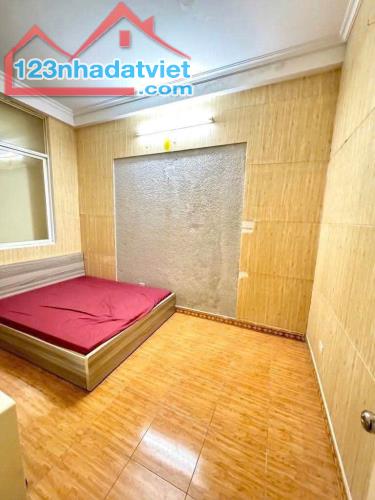 Nhà hiếm 25m ra đường Láng gần ngã tư Nguyễn Chí Thanh 48m2*4T MT 5m đủ nội thất ở luôn - 4