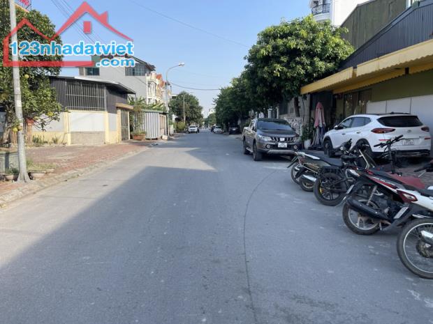 Đất KĐT 31ha, 136m2, đường 13m - Tiềm năng tăng giá cạnh Nguyễn Khiêm Ích - Tiện ích ngập - 2