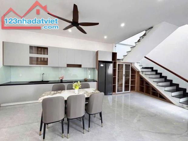 BIỆT THỰ MINI MẶT TIỀN KINH DOANH 105M2 SHR CHỈ 800TR SỞ HỮU NGAY - 2