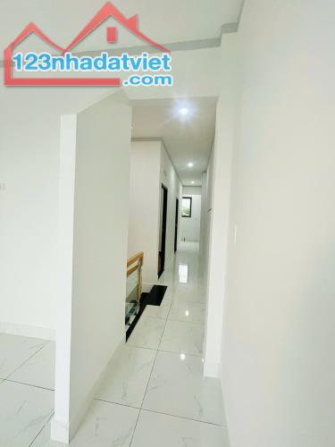 CỰC ĐẸP... CĂN NHÀ 125m2 SỔ HỒNG RIÊNG NGAY KDC LAVENDER - 3
