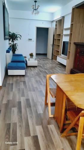 Bán gấp căn hộ72m2 full nội thất - 2,5x tỷ(x thỏa thuận) - 4