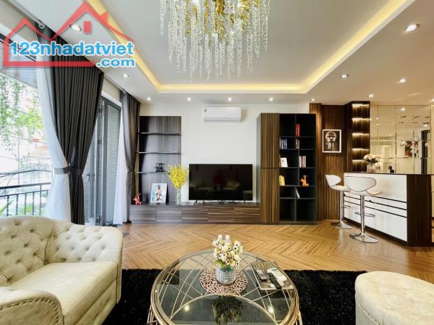 NHÀ 4 TẦNG TÔ NGỌC VÂN , THỦ ĐỨC - ĐƯỜNG NHỰA 7M- ÔTÔ VÀO NHÀ - 3