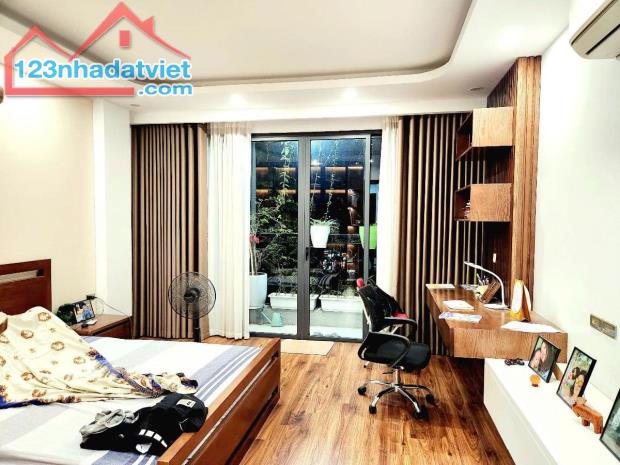 BÁN NHÀ Phân Lô Kim Đồng, 2 mặt ô tránh, kinh doanh đỉnh, dt 70 m2, mt 4.3m, 29.3 tỷ - 2