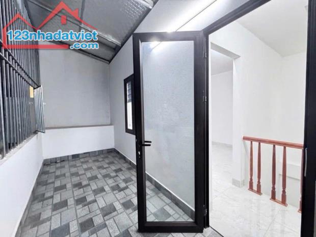 Bán nhà Cổ Nhuế 2 Bắc Từ Liêm mới xây 31m 5 tầng mặt tiền 5.8m, giá 6,7 tỷ. - 1