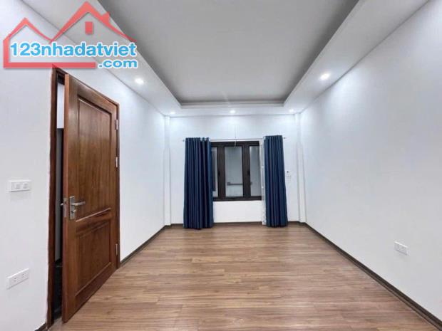 Bán nhà Cổ Nhuế 2 Bắc Từ Liêm mới xây 31m 5 tầng mặt tiền 5.8m, giá 6,7 tỷ. - 4