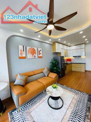 Bán căn CC Đền Lừ 1 , nhà đẹp, full nội thất mới xịn sò, 2 ngủ, 2wc, sdcc, 3.6 tỷ ( tl - 1