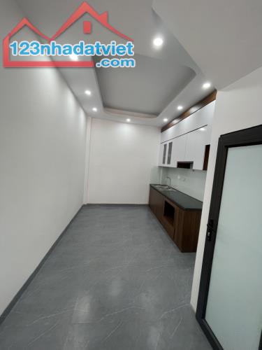 Bán nhà xinh Yên Nghĩa, 33m2, 4.4 tỷ, oto tránh, nhà 5T - 1