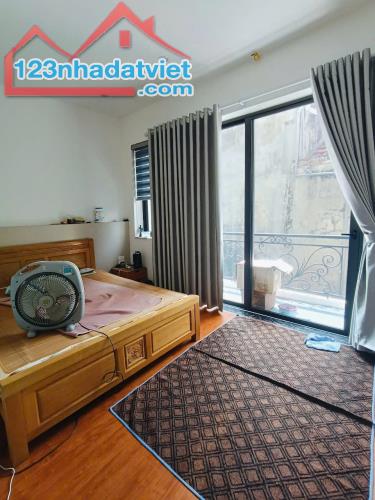 SIÊU RẺ BÁN NHÀ ÁI MỘ  -BỒ ĐỂ - 41M- 6TỶ75- NGÕ Ô TÔ - GẦN PHỐ -VỊ TRÍ HIẾM - 3