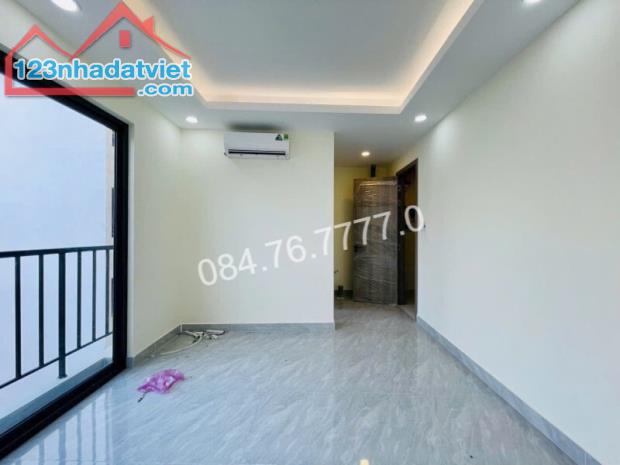 BÁN NHÀ 4 TẦNG 5 PN, 5 WC - GÒ VẤP - 40M2, 5.2x8m - 5.8 TỶ - SỔ HỒNG CHÍNH CHỦ - 1