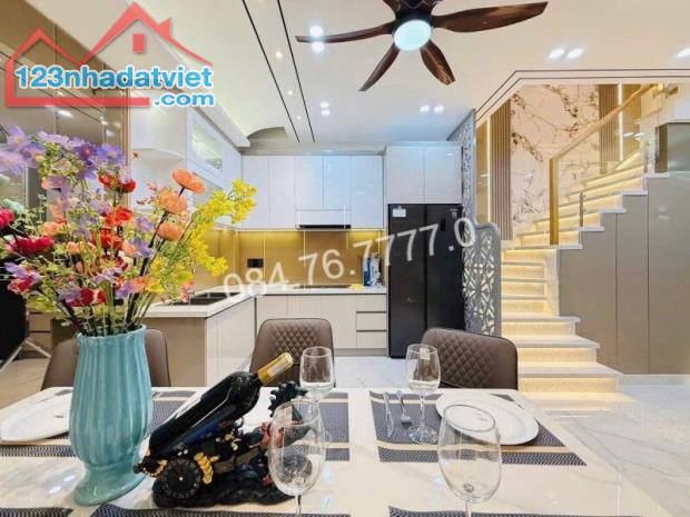 BÁN NHÀ 6 TẦNG, 54M2, 4.6x12m, NGÕ QUANG TRUNG, GÒ VẤP - GIÁ 11.8 TỶ - SỔ HỒNG CHÍNH CHỦ - 2