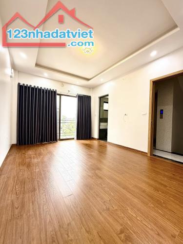 Siêu Phẩm Định Công Nhà Xây Mới - Tháng Máy-Chỉ 6.9 tỷ-Lô Góc - Quy Hoạch Ổn Định - Ở Ngay - 3