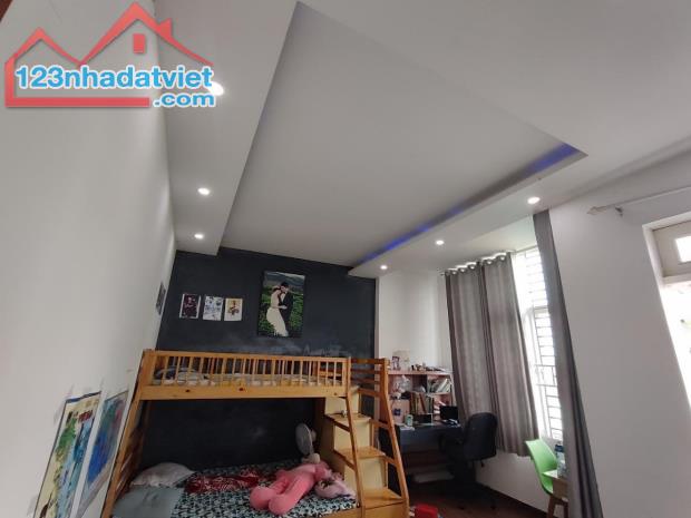 Ô tô tới nhà, Bán nhà hẻm 261 Đình Phong Phú Tăng Nhơn Phú B, 80m2, ngang 5m, chỉ 7 tỷ X - 2