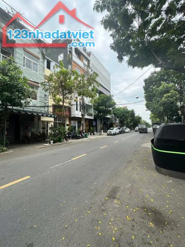 Bán lô đất mặt tiền Huỳnh Ngọc Huệ thuận tiênn kinh doanh buôn bán DT 104m