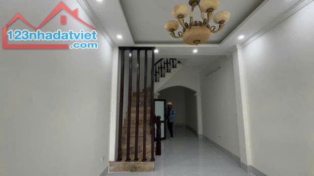 SIÊU HIẾM MẶT NGÕ HOÀNG NHƯ TIẾP, 5 TẦNG, 45M, NGÕ THÔNG, OTO ĐỖ CỬA, NHỈNH 9 TỶ - 4