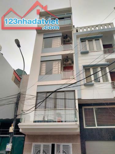 Bán nhà LK Dọc Bún 2 - 50m2 - ôtô tránh - nhà mới đẹp chỉ việc xách vali về ở