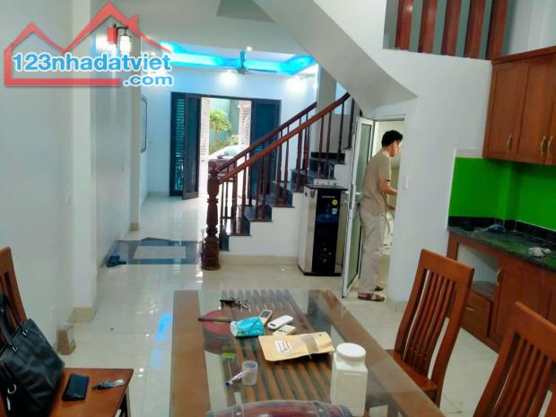 Bán nhà LK Dọc Bún 2 - 50m2 - ôtô tránh - nhà mới đẹp chỉ việc xách vali về ở - 1