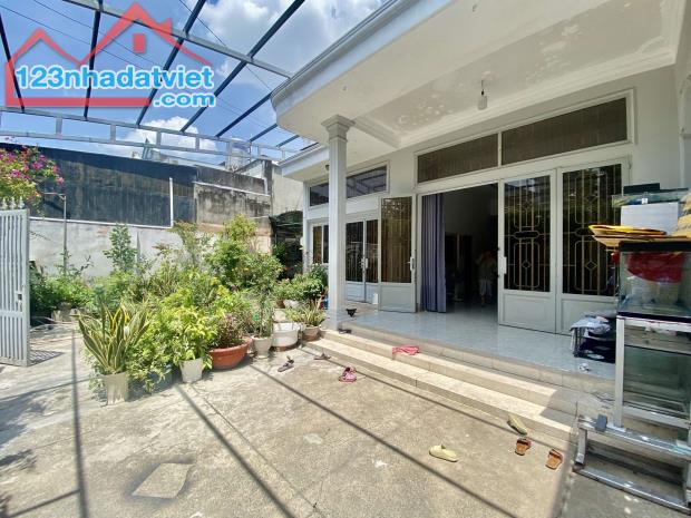 Bán Nhà Lê Thị Lơ ,220m2, ngang đẹp 10m, Hẻm xe hơi 5m, xe hơi ngủ trong nhà. - 3