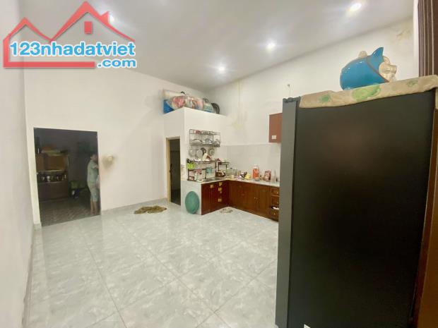 Bán Nhà Lê Thị Lơ ,220m2, ngang đẹp 10m, Hẻm xe hơi 5m, xe hơi ngủ trong nhà. - 4