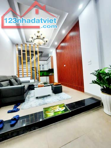 THANH XUÂN - NHÀ ĐẸP 31M² x 4 TẦNG - NGÕ THÔNG - 3 NGỦ - FULL NỘI THẤT - 2