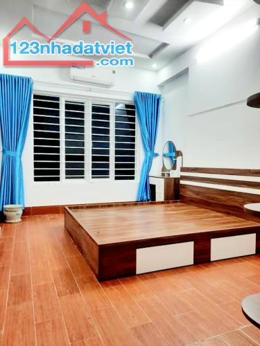 THANH XUÂN - NHÀ ĐẸP 31M² x 4 TẦNG - NGÕ THÔNG - 3 NGỦ - FULL NỘI THẤT - 5