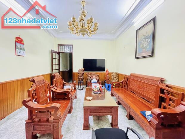 CỰC HIẾM-Mặt Phố Hoàng Quốc Việt 83/92m, 6Tầng, MT 4.2m-66.5 Tỷ, Mặt sau Ôtô đỗ - 3