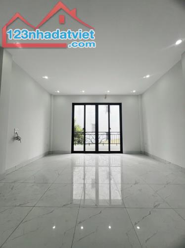 🏡 Phan Trọng Tuệ, Thanh Trì – 39m2, 5T, 3 ngủ khép kín, ngay ô tô – 5.1 Tỷ