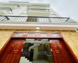 Bán Nhà Đàm Quang Trung, Long Biên 32m2, 5T, chỉ 6,05 tỷ ( ô tô cách 30m)
