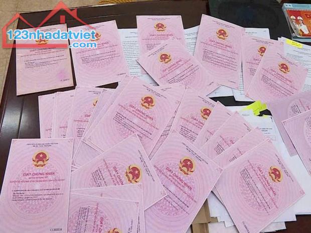 BÁN 10 LÔ ĐẤT F0 SỔ RIÊNG CHỈ 1TỶ HƠN XÍU GIÁP PHƯỜNG BỬU LONG - 1