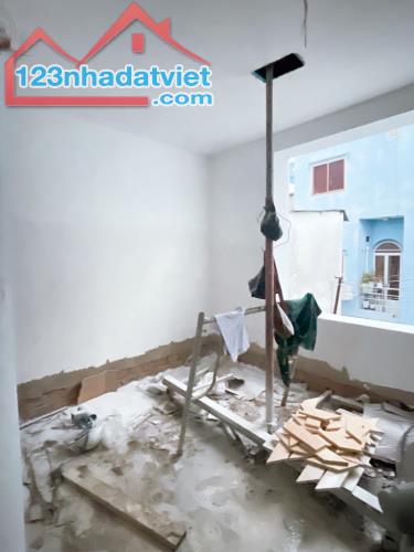 BÁN NHÀ HẺM PHẠM VĂN CHÍ QUẬN 6 - 110M2 - 3