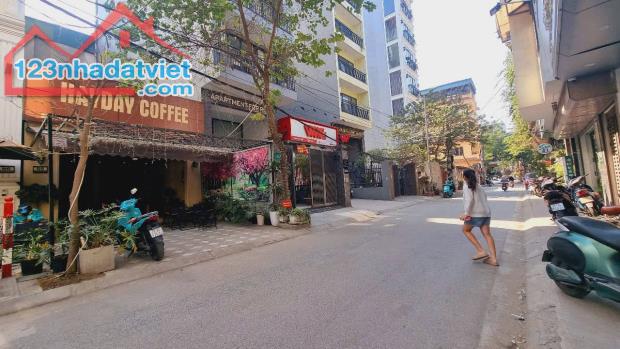 Bán đất đẹp phố Đội Cấn, Ba Đình 50m2, vỉa hè ô tô kinh doanh 16.9 tỷ Quy hoạch ổn định